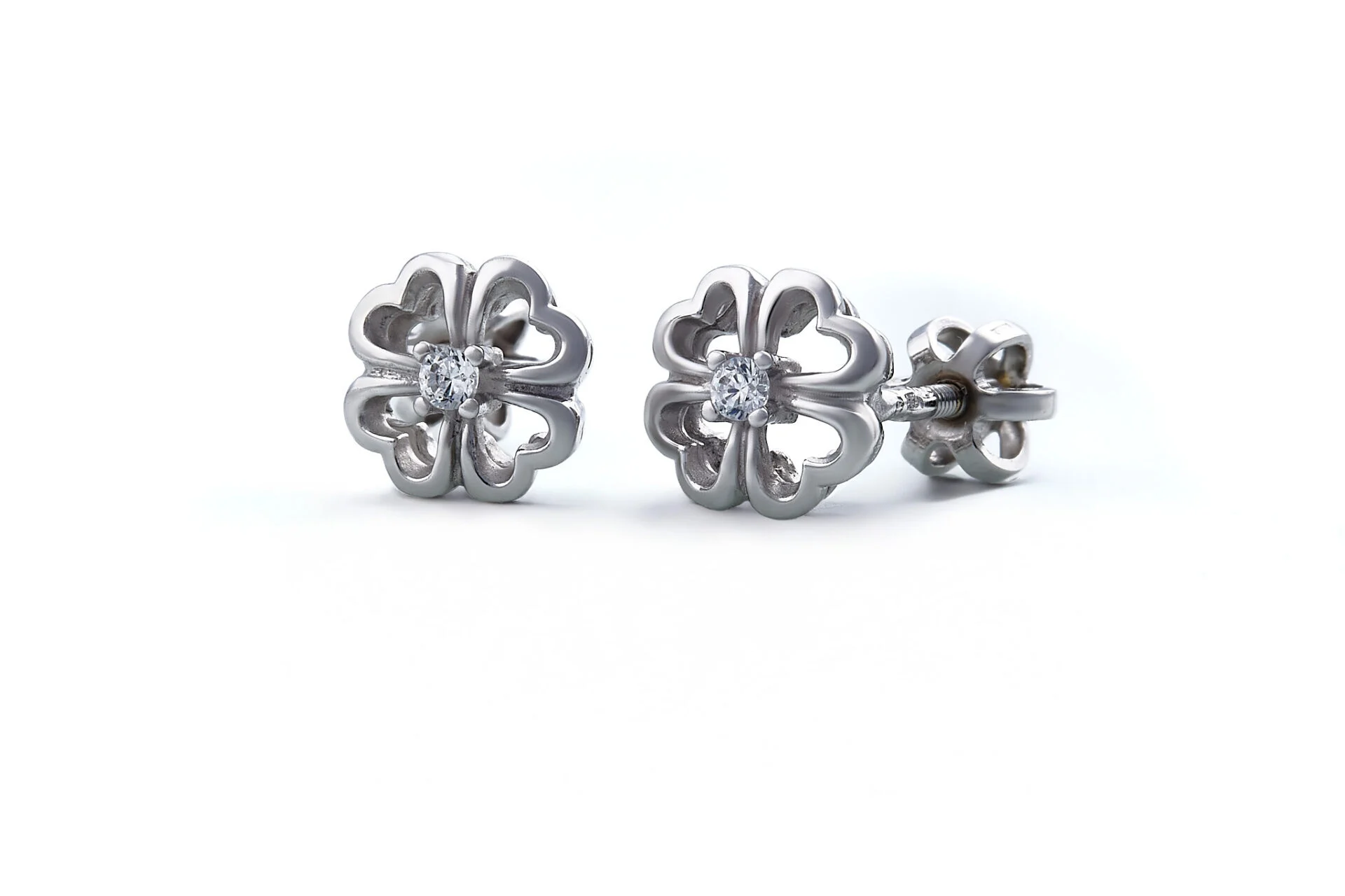 Nausnice ctyrlistek bi z102420 9.7.20210752