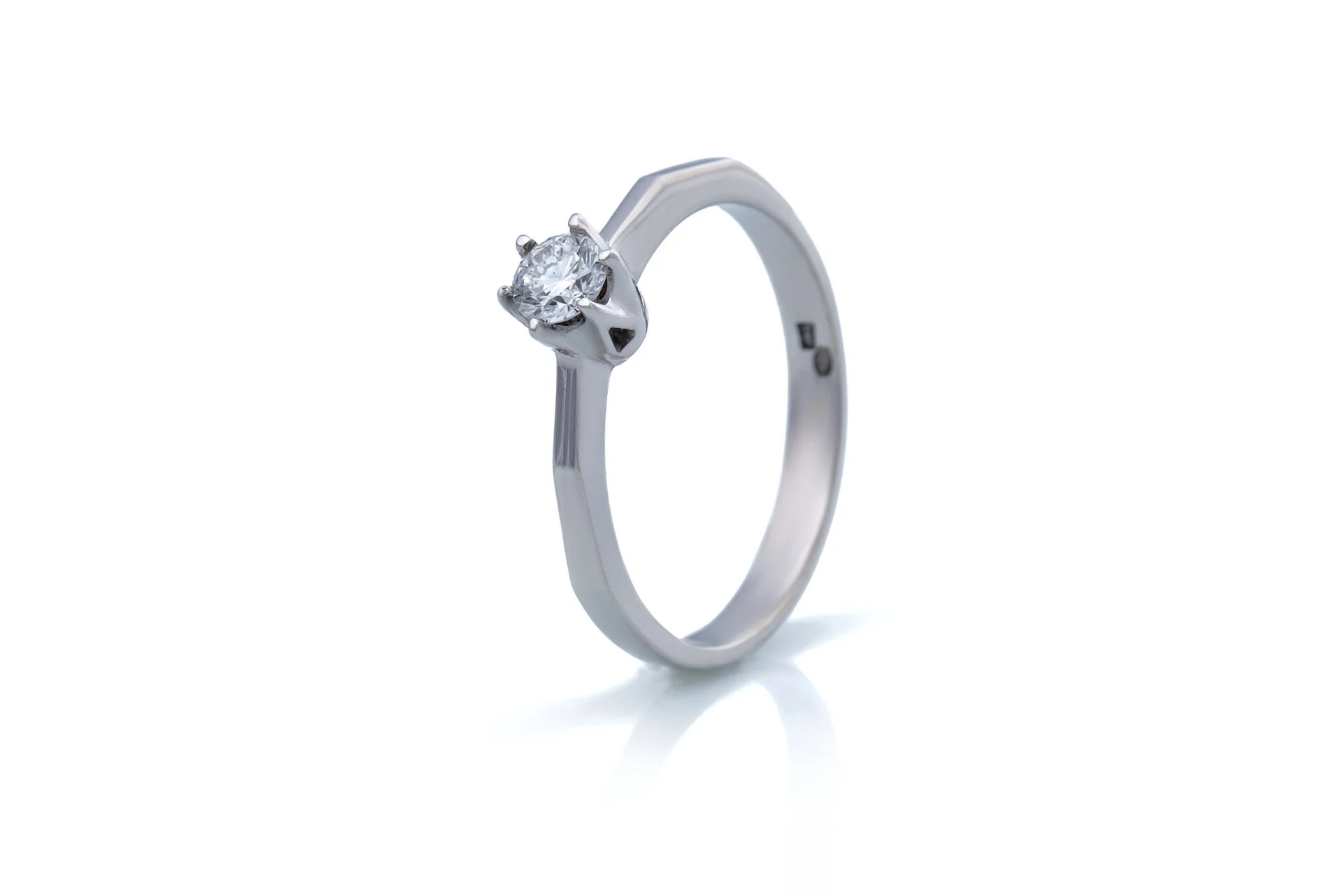 Prsten bí zkosená šína z102508 9.7.20210825